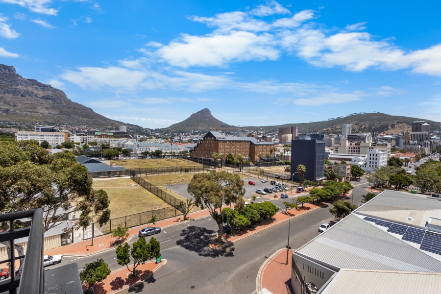 2 Bedroom Property for Sale in Zonnebloem Western Cape